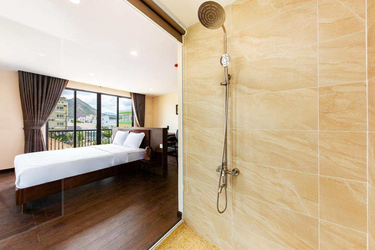 Tubong Hotel Private Enterprise Nha Trang Esterno foto