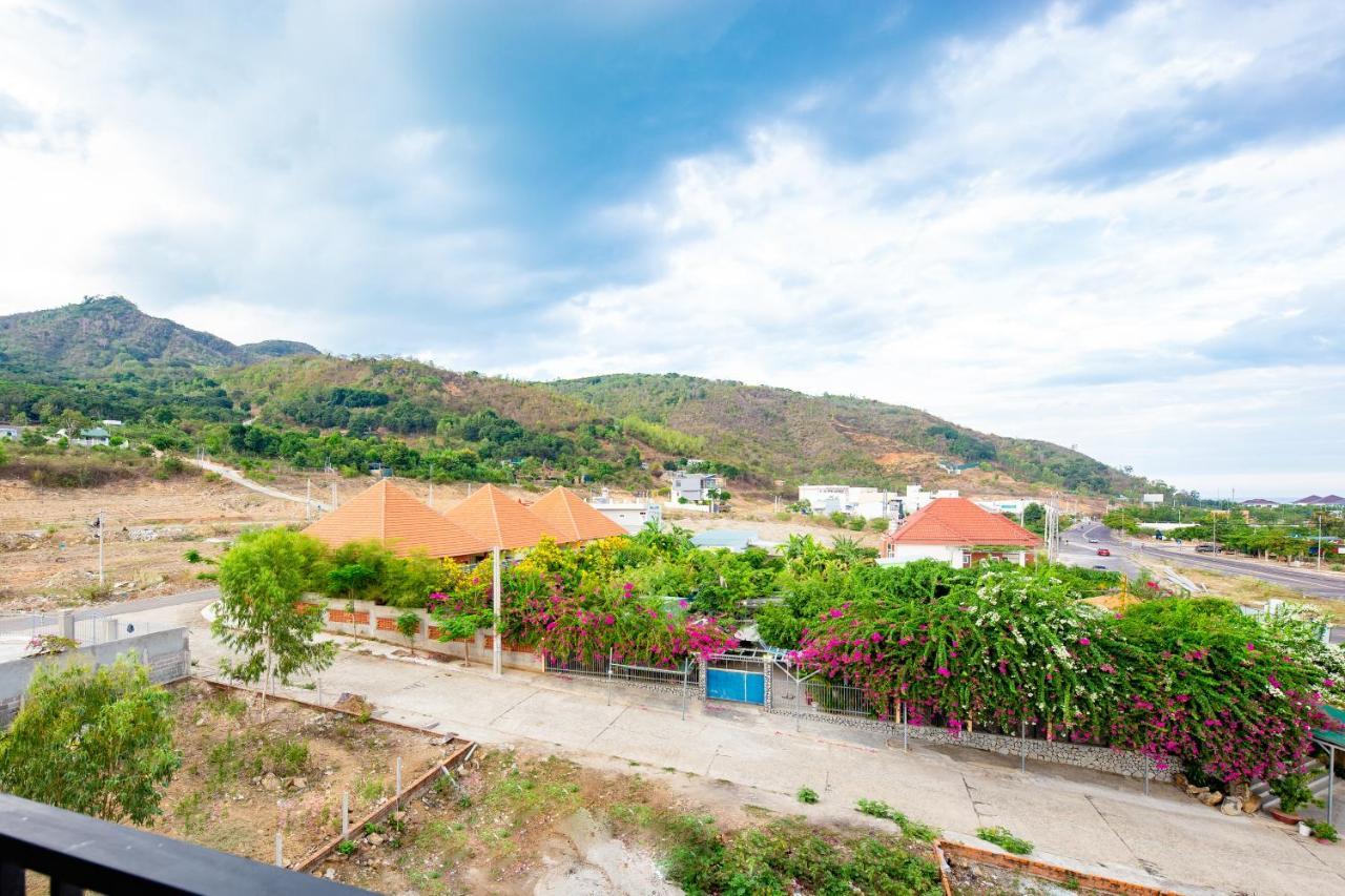 Tubong Hotel Private Enterprise Nha Trang Esterno foto
