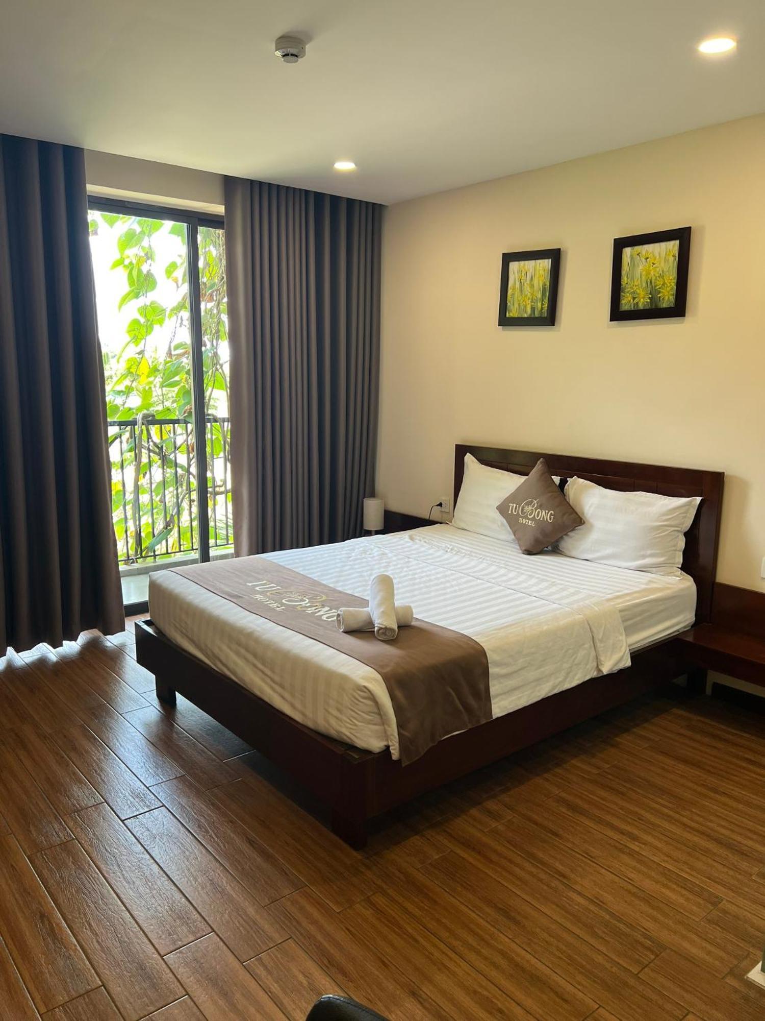 Tubong Hotel Private Enterprise Nha Trang Esterno foto